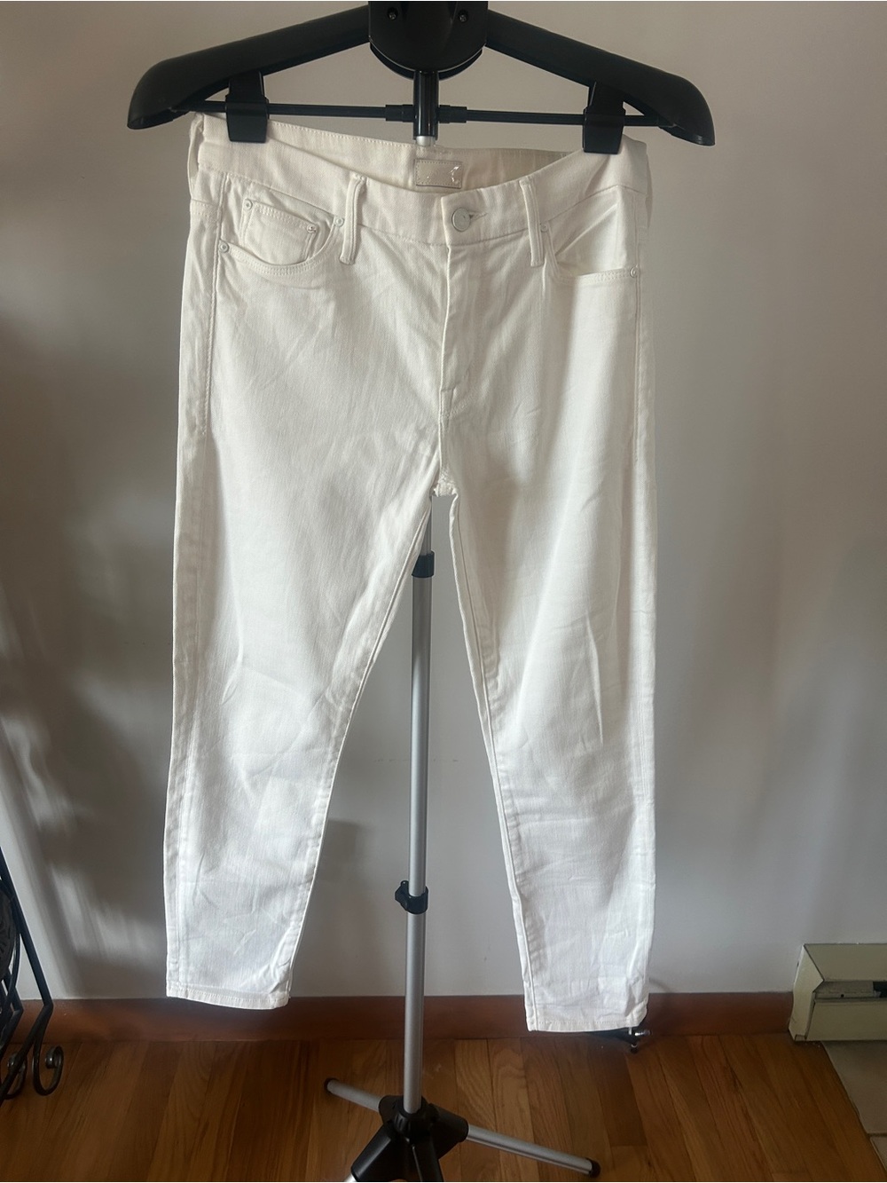 MOTHER White Cropped Ankle Jeans